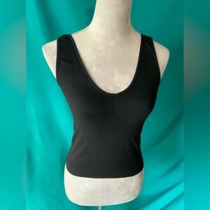 WOMENS’ BLACK SCOOP-NECK TANK TOP, DEEP, CURVED NECKLINE, Size S/XS